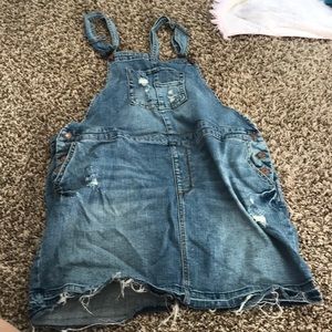 Overall skirt
